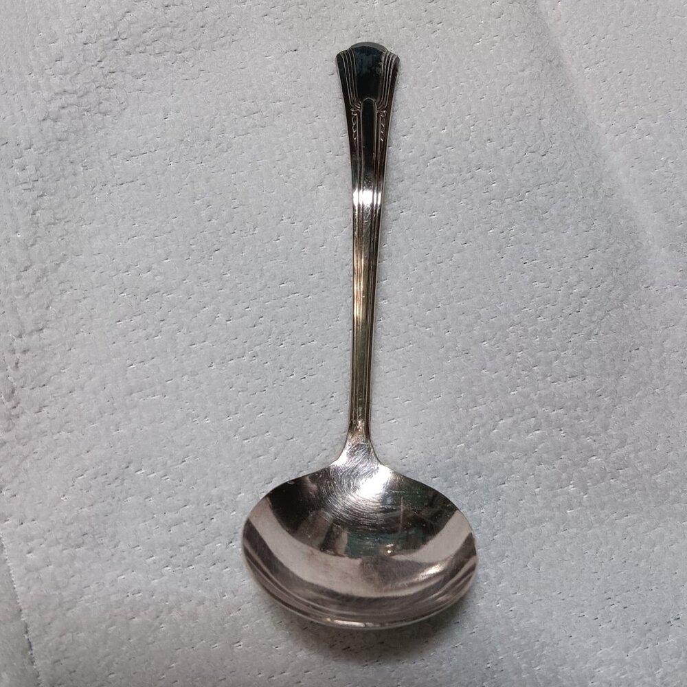 Vintage International Silver Co Gravy Ladle, Silver Plate, ‘Lady Betty’ 1940